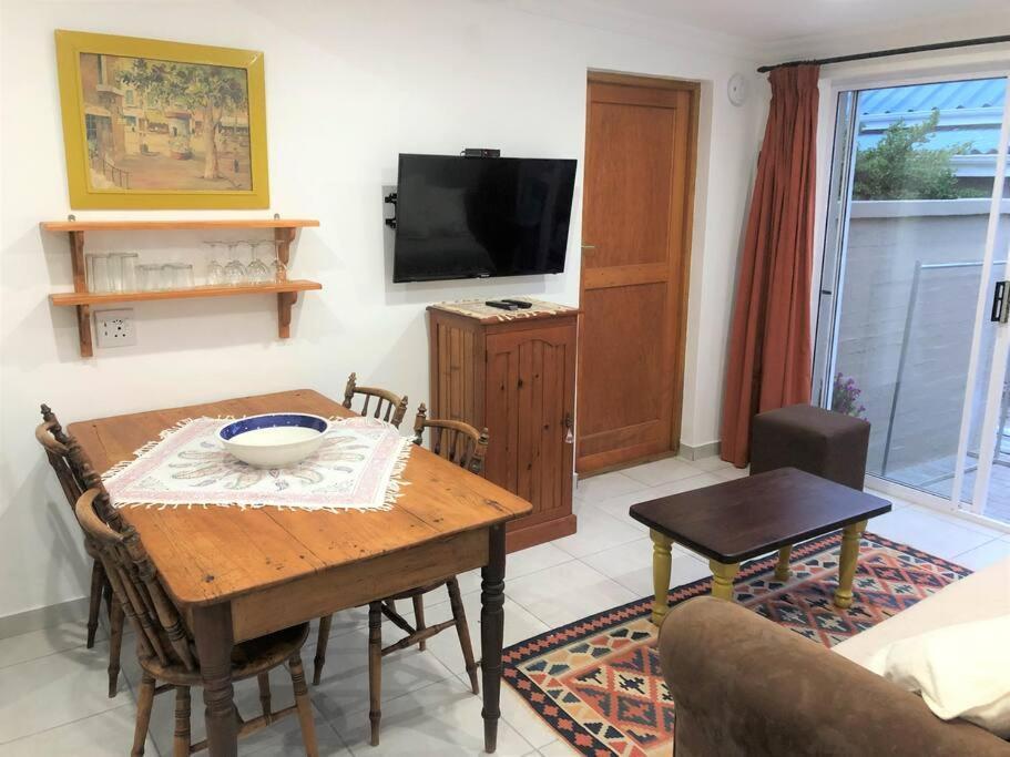 Baylight Accommodation 3 Selfcatering 1 Bedroom Apartment Sleeps 4 Mossel Bay Exterior foto