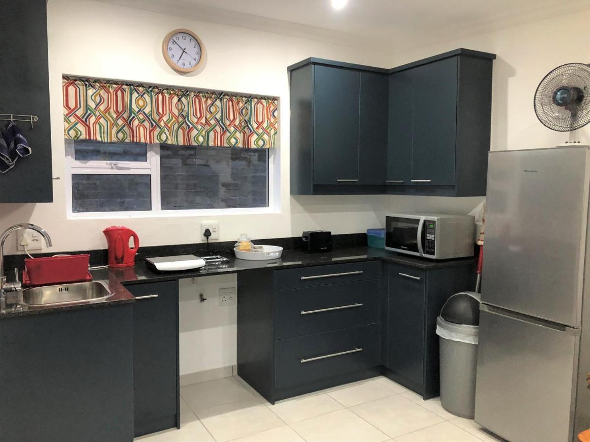 Baylight Accommodation 3 Selfcatering 1 Bedroom Apartment Sleeps 4 Mossel Bay Exterior foto