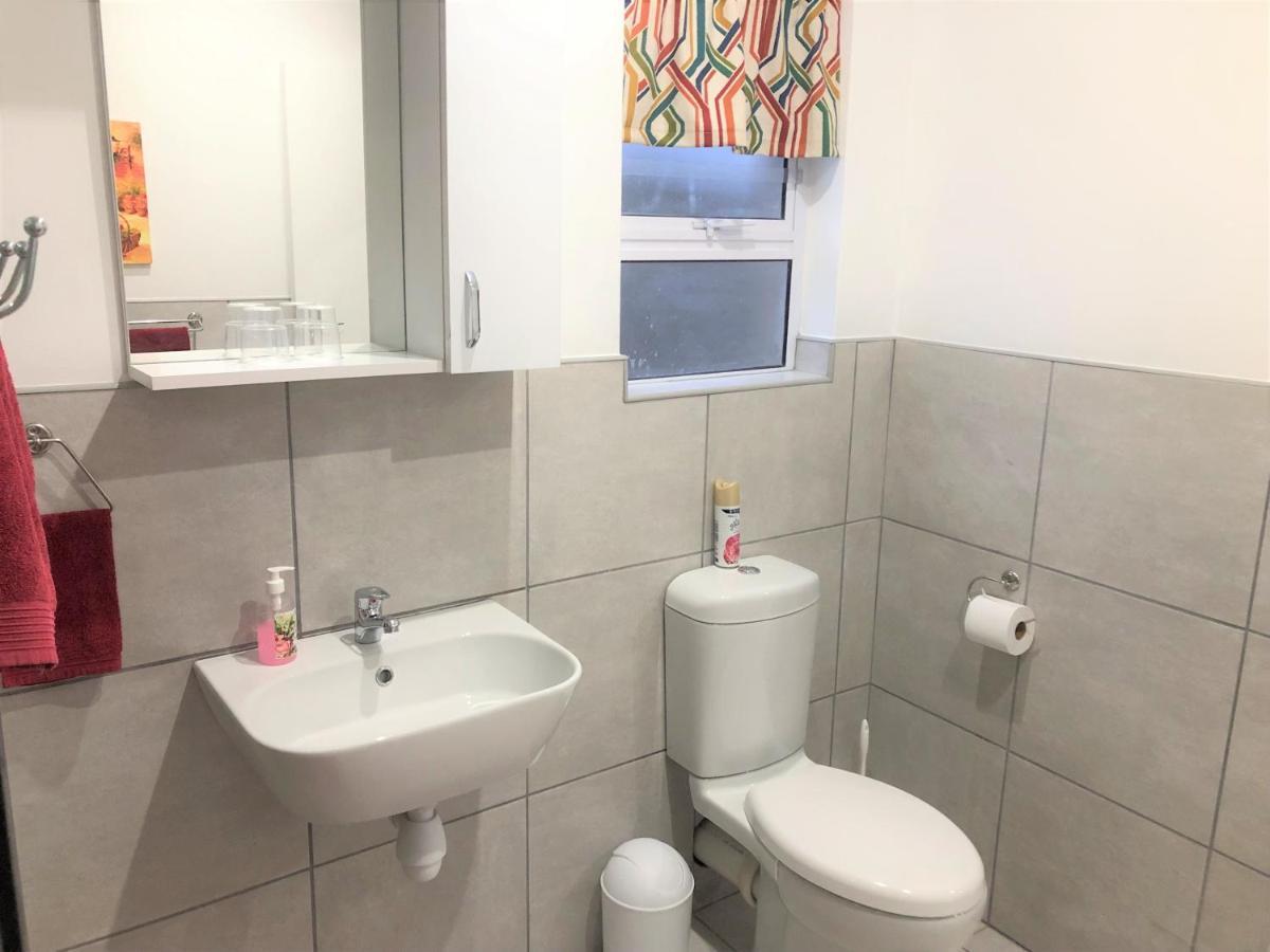 Baylight Accommodation 3 Selfcatering 1 Bedroom Apartment Sleeps 4 Mossel Bay Exterior foto